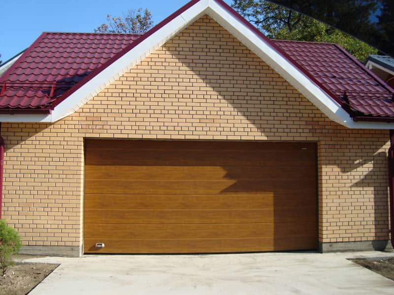 Секционные ворота DoorHan в Челябинске с установкой