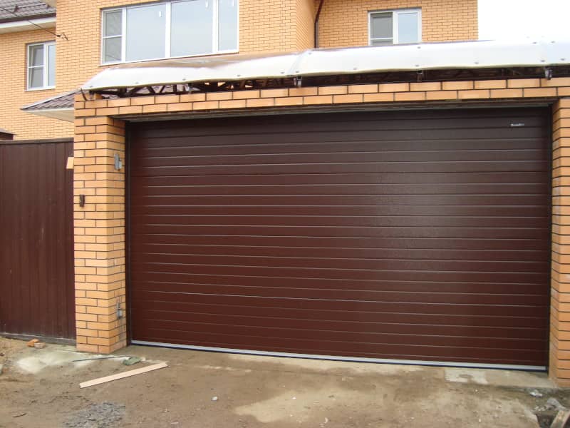 Секционные ворота DoorHan в Челябинске с установкой